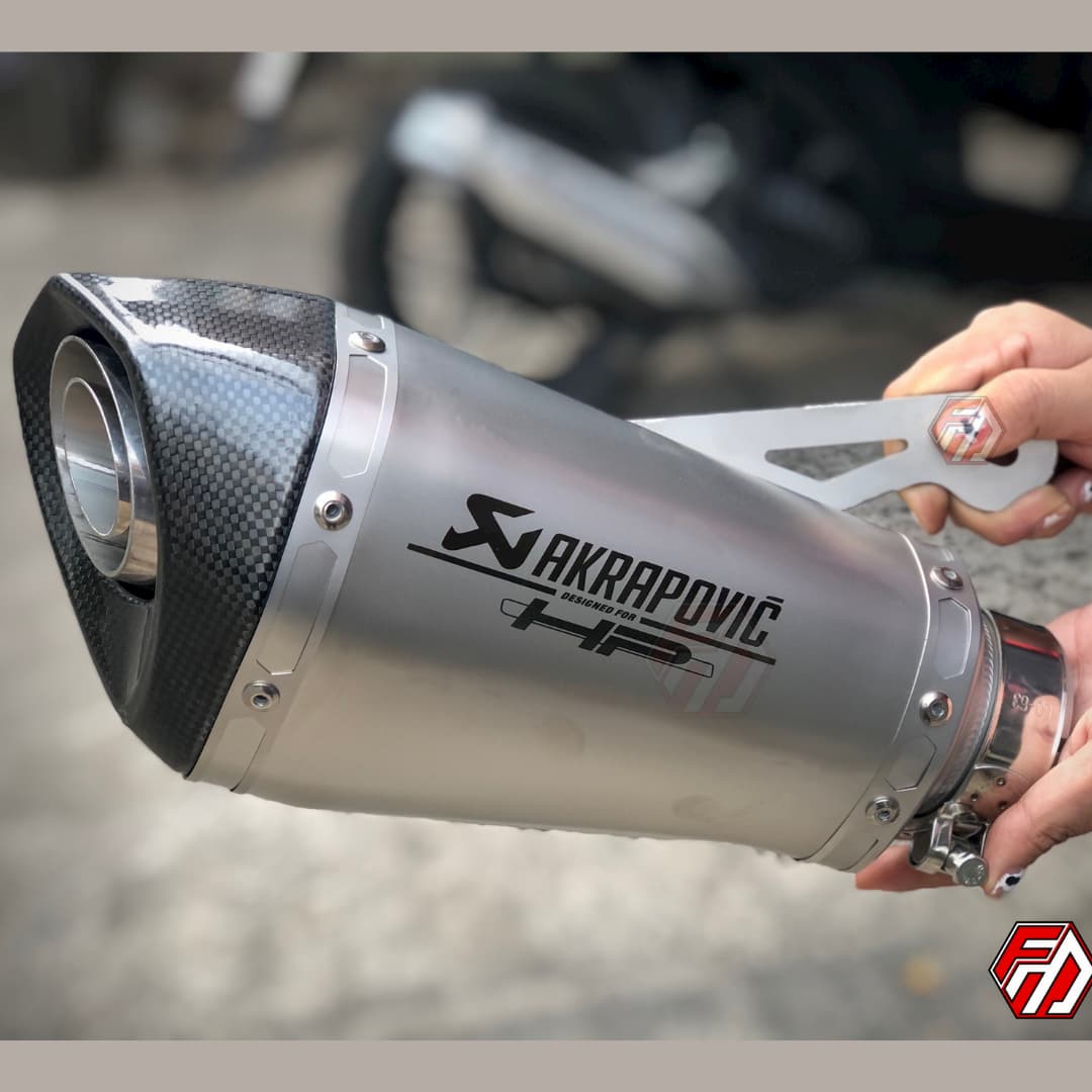 /images/po-akrapovic-dui-ga-bmw-s1000rr-rep-hong-61-va-51-1611124082699-1-1611124082866.jpeg