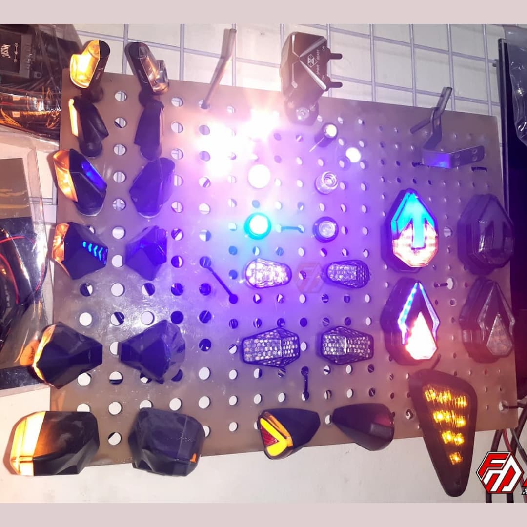 -XI NHAN LED/ XINHAN KIỂU